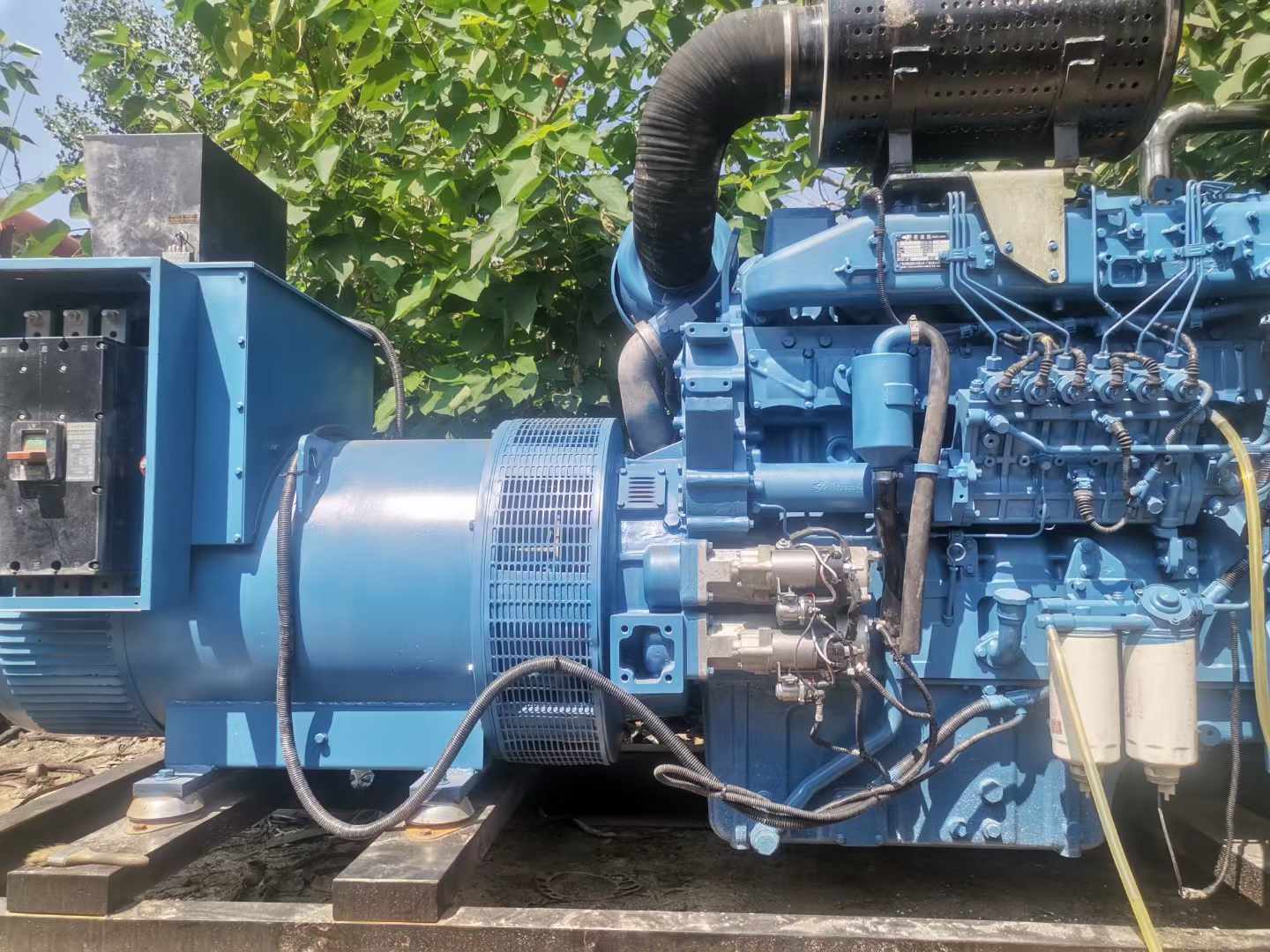 铁山港详细说明降低 800kW 柴油发电机输出电流波动的方法
